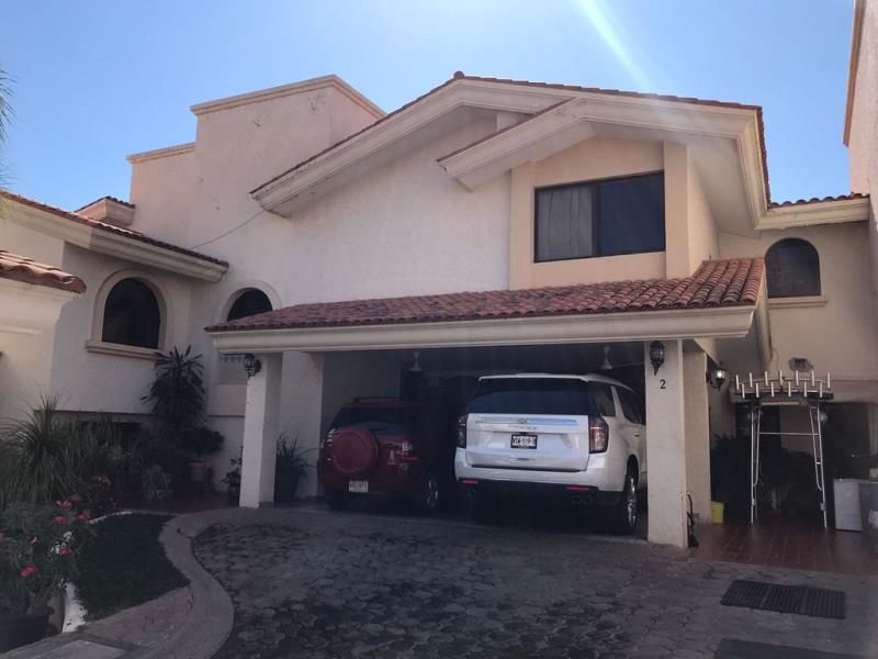 Casa en venta en Montebello, Culiacán — foto 1 de 46
