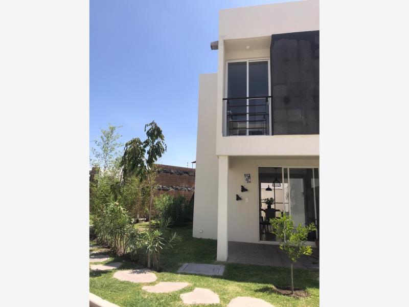 Casa en renta en El Crucero de Atlacholoaya, Xochitepec — foto 1 de 24