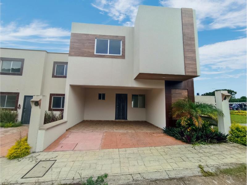 Casa en venta en Los Robles, Córdoba — foto 1 de 18