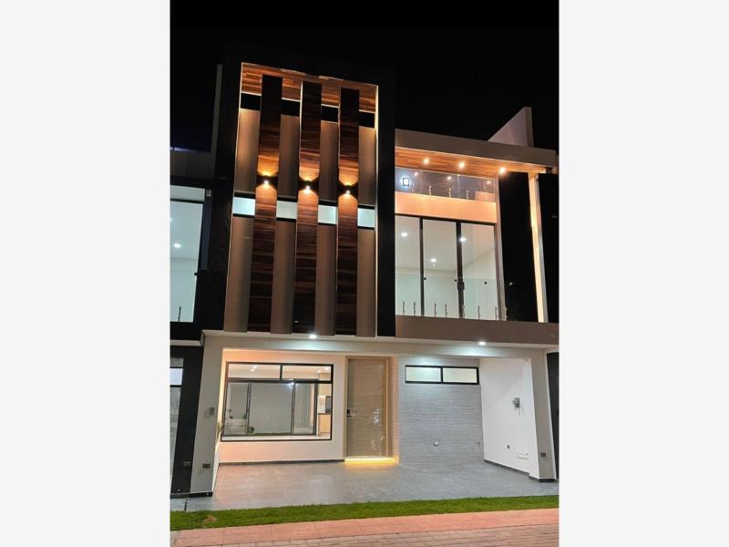 Casa en venta en RESIDENCIAL PASEOS DE MORILLOTLA, San Andrés Cholula — foto 1 de 10