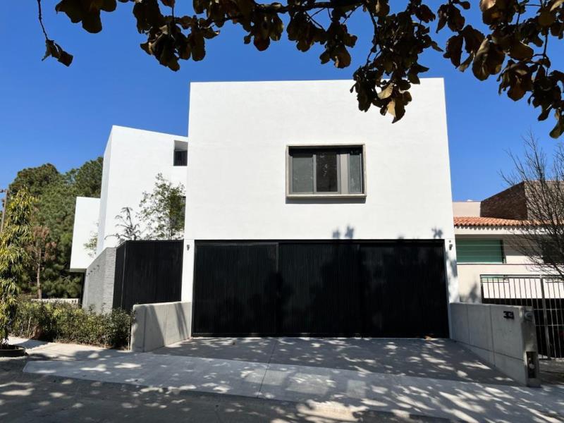 Casa en venta en Bugambilias Country, Zapopan — foto 1 de 18