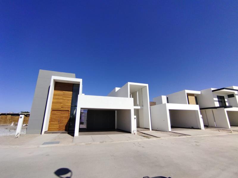 Casa en venta en Los Viñedos, Torreón — foto 1 de 41