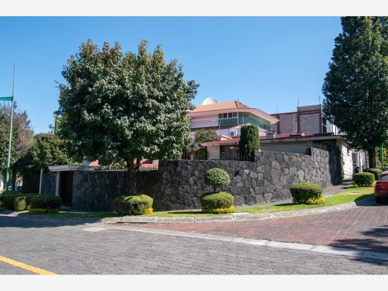 Casa en venta en Jardines En la Montaña, Tlalpan — foto 1 de 17