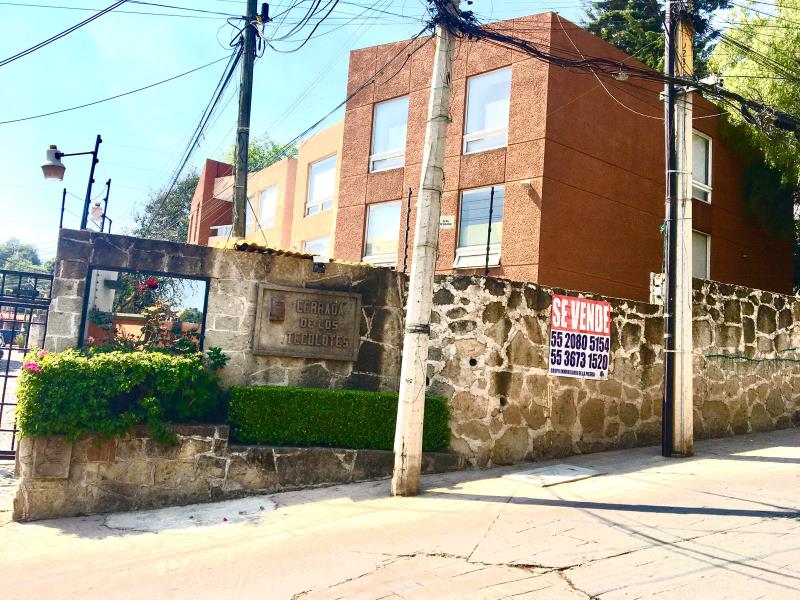 Casa en venta en San Juan Totoltepec, Naucalpan de Juárez — foto 1 de 21