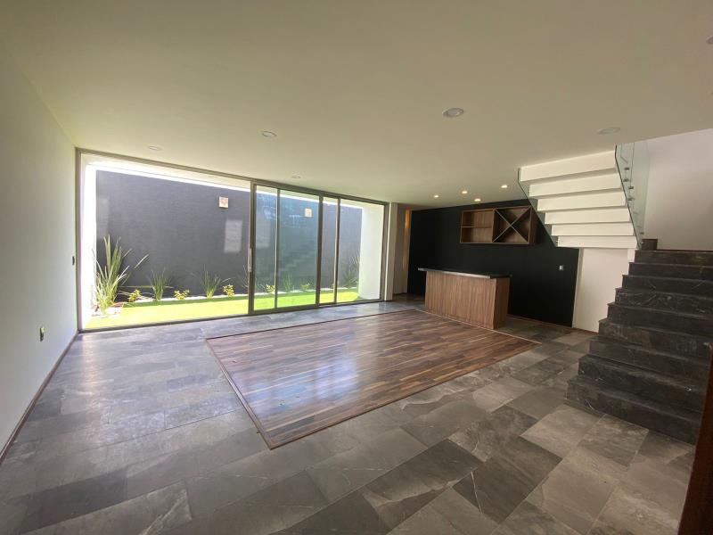 Casa en venta en Bosque Monarca, Morelia — foto 1 de 28