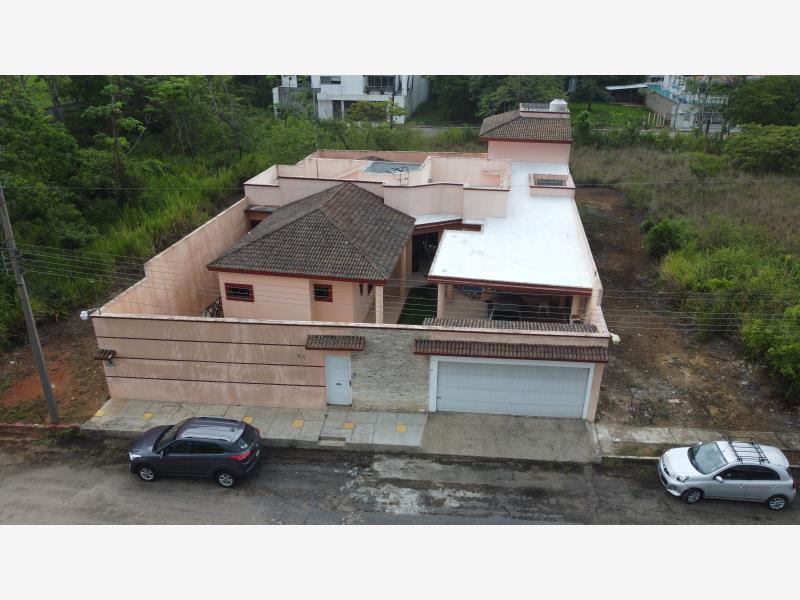 Casa en venta en La Lima, Centro — foto 1 de 26