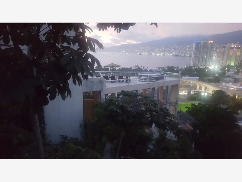 Terreno en venta en Joyas de Brisamar, Acapulco de Juárez — foto 1 de 8