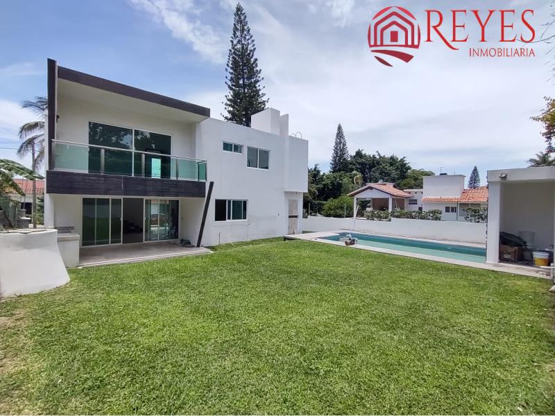 Casa en venta en Lomas de Cocoyoc, Atlatlahucan — foto 1 de 16