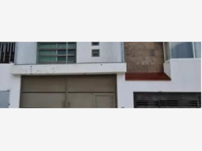 Casa en venta en Jardines de Santa Julia, León