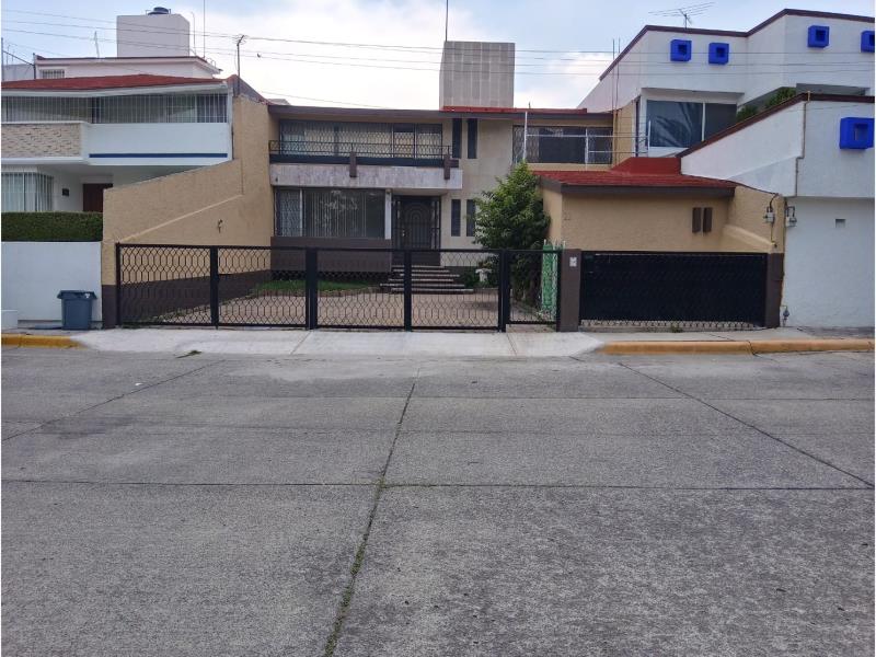 Casa en venta en Ciudad Satelite, Naucalpan de Juárez — foto 1 de 27