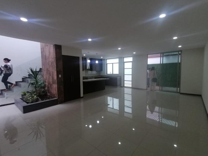 Casa en venta en Bosque Monarca, Morelia — foto 1 de 20