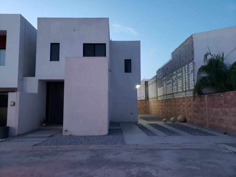 Casa en venta en Los Viñedos, Torreón — foto 1 de 20