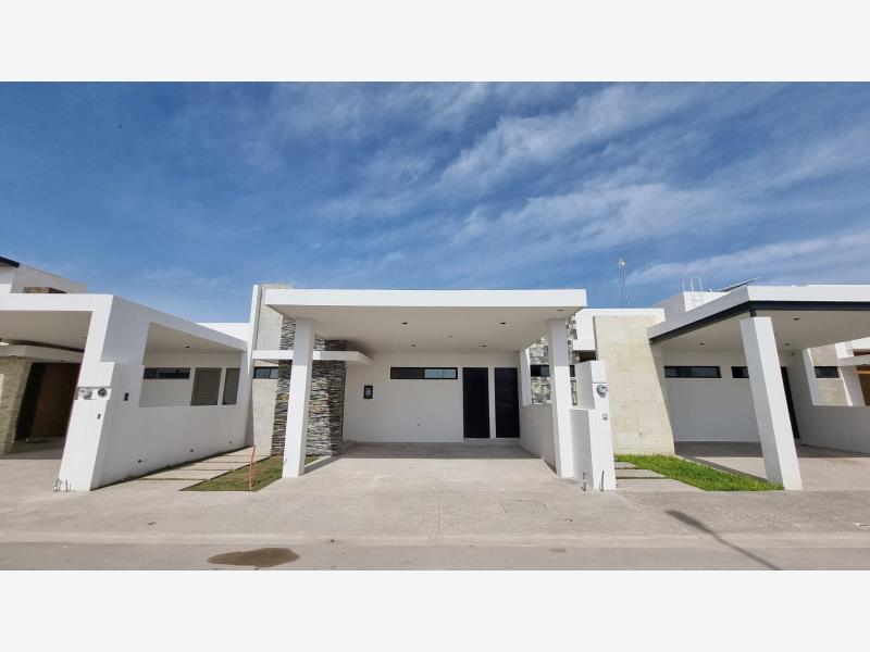 Casa en venta en Los Viñedos, Torreón — foto 1 de 17
