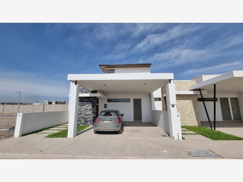 Casa en venta en Los Viñedos, Torreón — foto 1 de 16