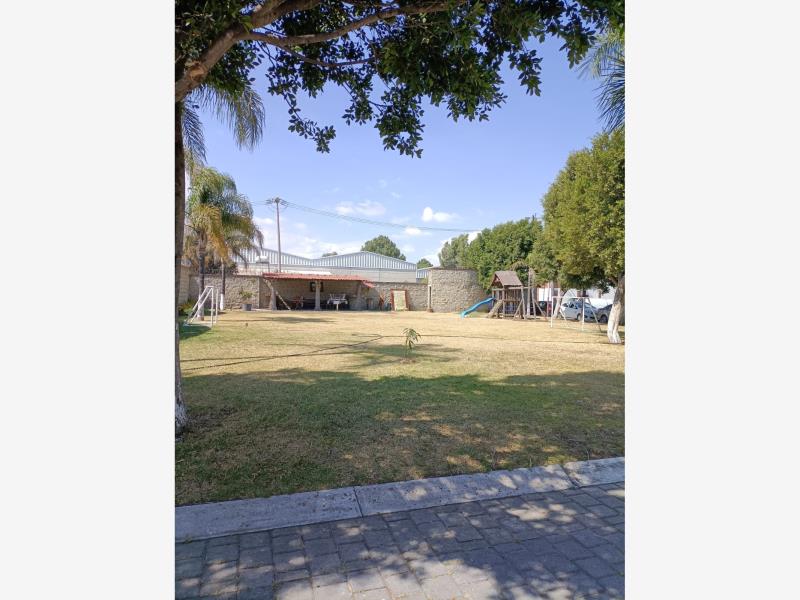 Terreno en venta en Santa Maria Zacatepec, Juan C. Bonilla — foto 1 de 5