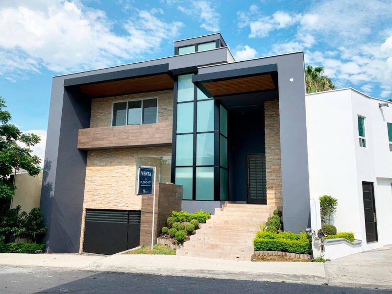 Casa en venta en Lomas del Valle, San Pedro Garza García — foto 1 de 19