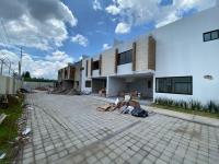Casa en venta en San Bernardino Tlaxcalancingo, San Andrés Cholula, Puebla