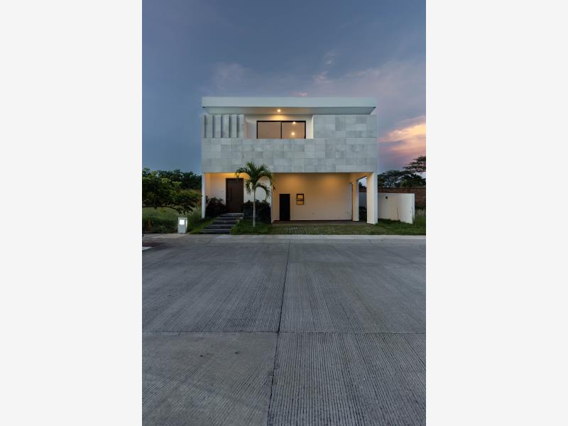 Casa en venta en Punta Tiburón, Residencial, Marina y Golf, Alvarado — foto 1 de 13