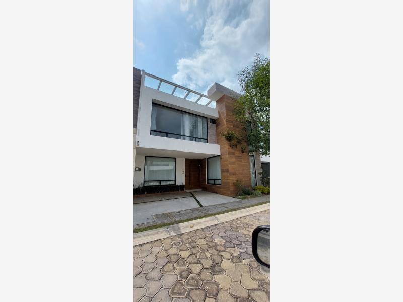 Casa en renta en Santa Clara Ocoyucan, Ocoyucan — foto 1 de 19