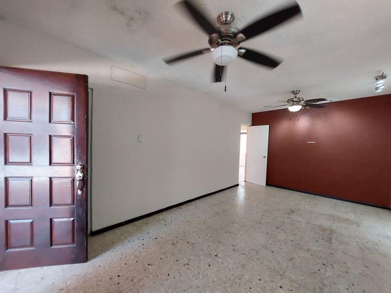Casa en venta en Lomas del Roble, San Nicolás de los Garza, Nuevo León