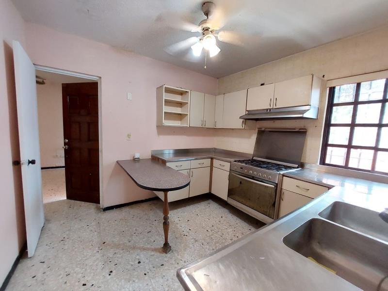 Casa en venta en Lomas del Roble, San Nicolás de los Garza, Nuevo León