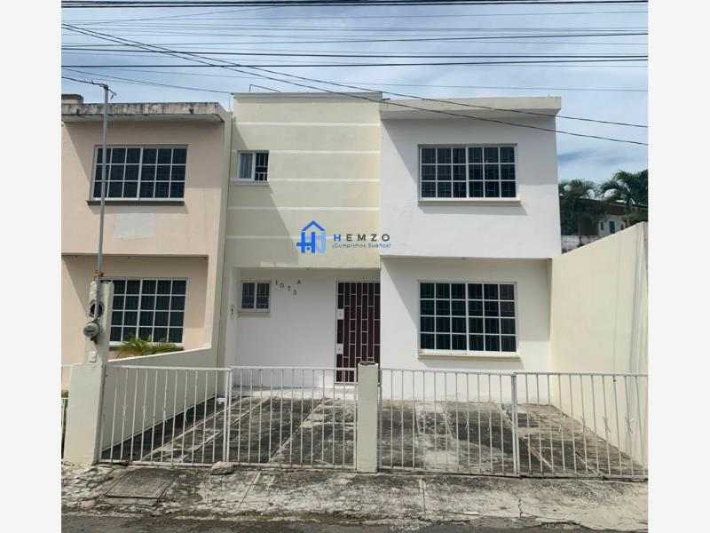 Casa en venta en Luis Echeverria Álvarez, Boca del Río — foto 1 de 5
