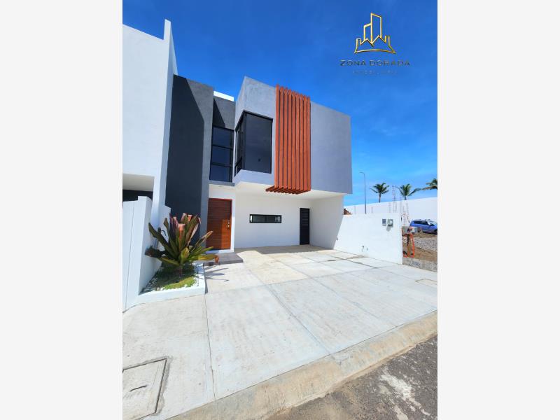 Casa en venta en Lomas de la Rioja, Alvarado — foto 1 de 9