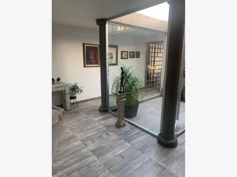 Casa en venta en San Miguel Totocuitlapilco, Metepec — foto 1 de 5