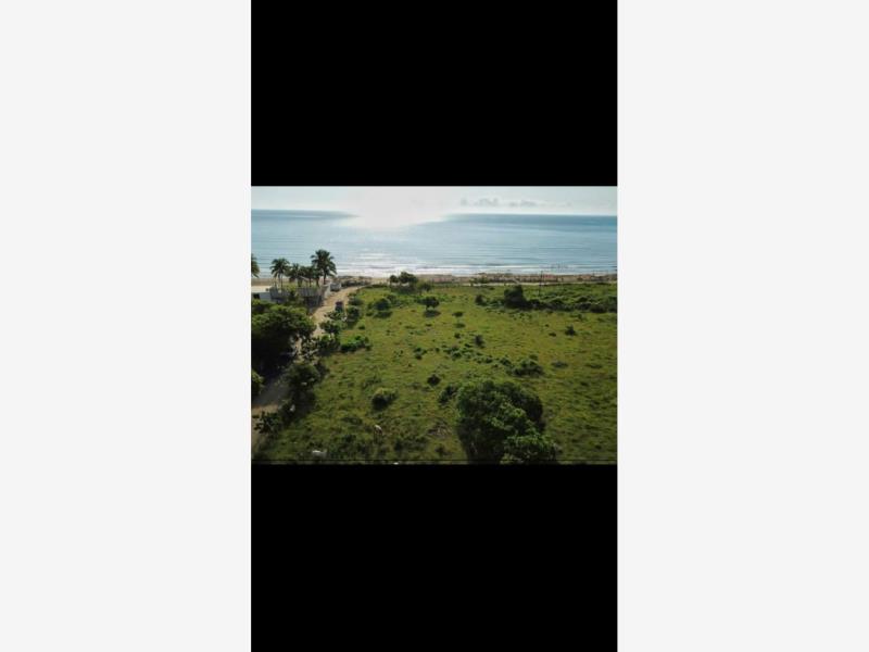 Terreno en venta en La Piedra, Alvarado — foto 1 de 4