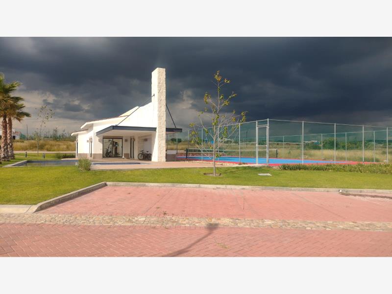 Terreno en venta en Ciudad Maderas, Lagos de Moreno — foto 1 de 5