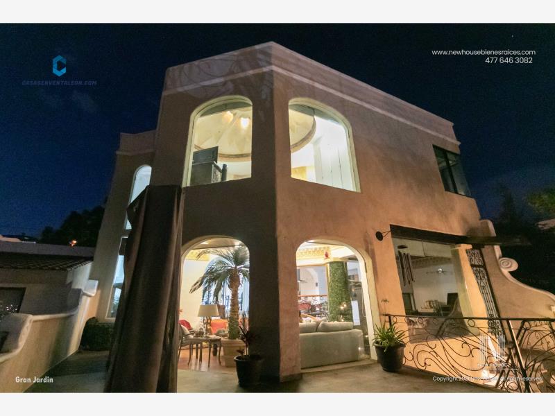 Casa en venta en Lomas de Gran Jardin, León — foto 1 de 16