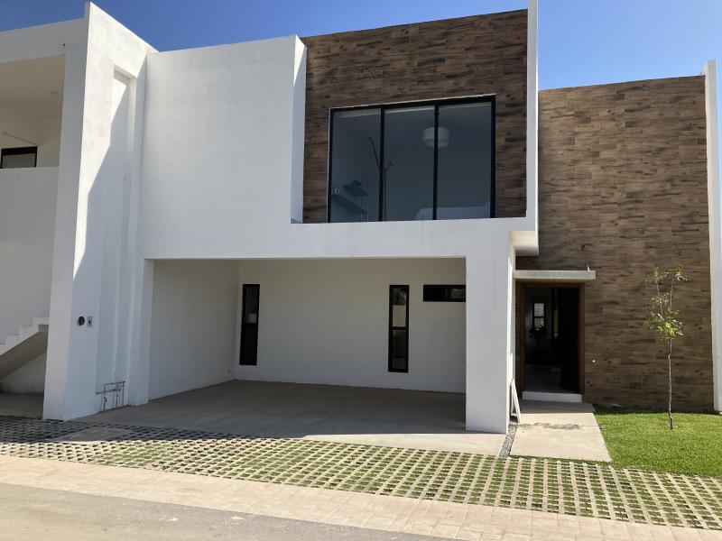 Casa en venta en Villas del Renacimiento, Torreón — foto 1 de 41
