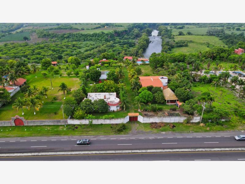 Casa en venta en Chichicaxtle, Puente Nacional, Veracruz