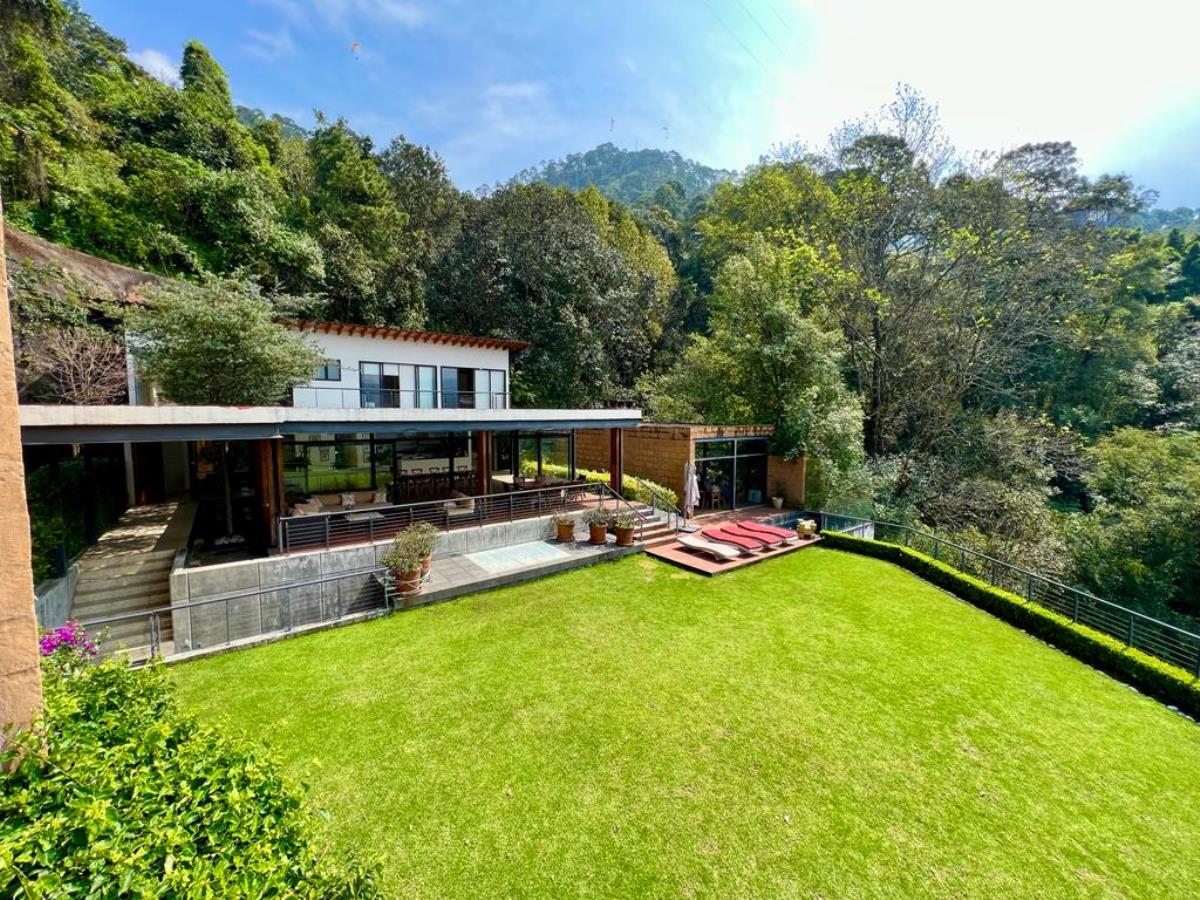 Casa en venta en Santa María Ahuacatlan, Valle de Bravo — foto 1 de 5