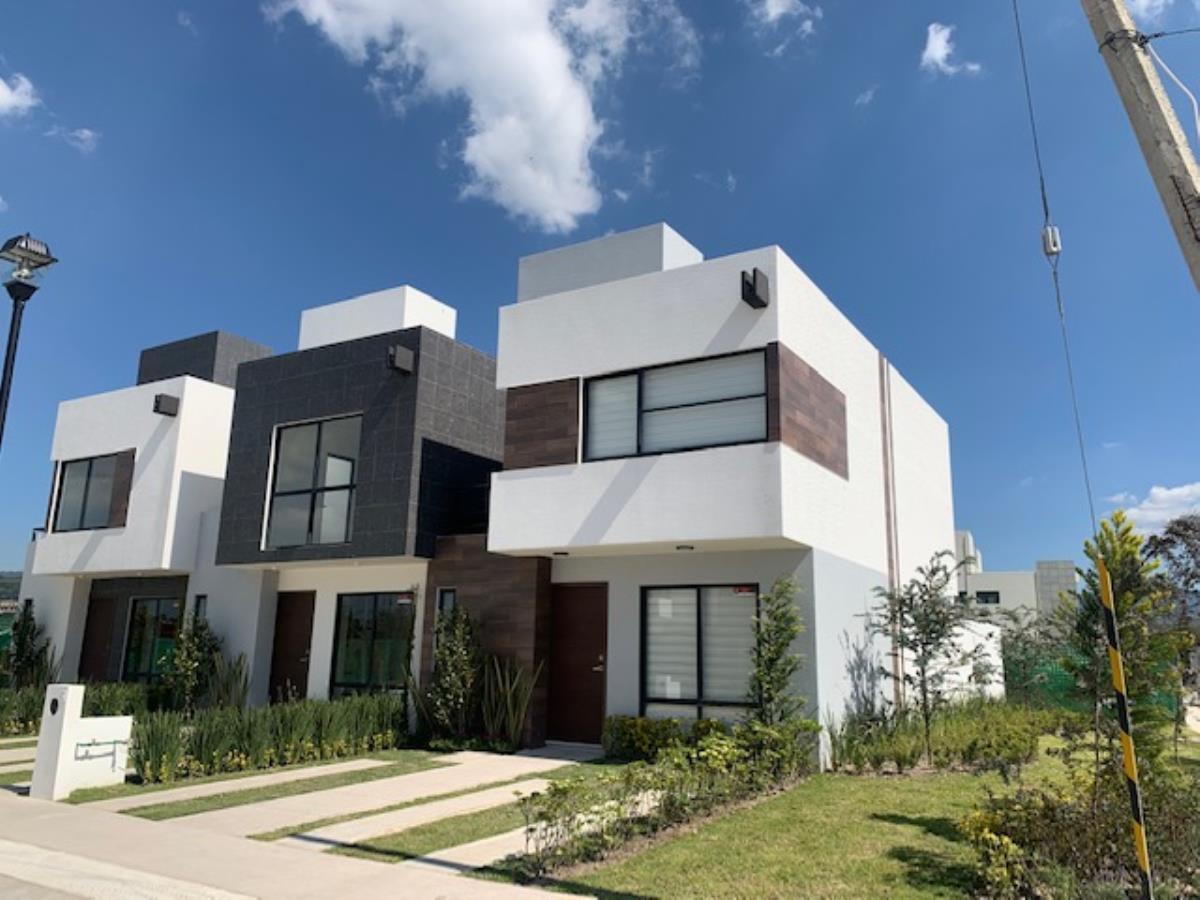 Casa en venta en Centro Ocoyoacac, Ocoyoacac — foto 1 de 16