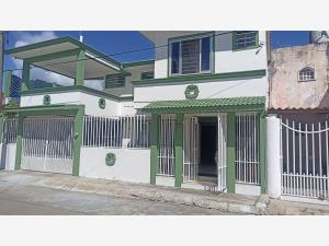 Casa en venta en Gustavo de la Fuente Dorantes, Comalcalco — foto 2 de 55