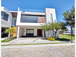 Casa en venta en Lomas de Angelópolis, San Andrés Cholula, Puebla Casa en venta en Lomas de Angelópolis, San Andrés Cholula, Puebla