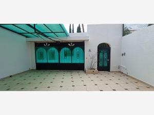 Casa en venta en Rinconada del Valle, Morelia — foto 2 de 24