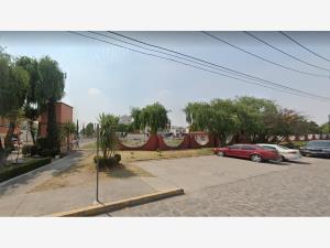 Casa en venta en San Mateo Otzacatipan, Toluca — foto 3 de 15
