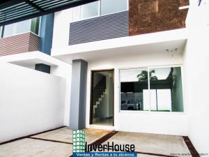 Casa en venta en Col. Carranza., Boca del Río — foto 2 de 15