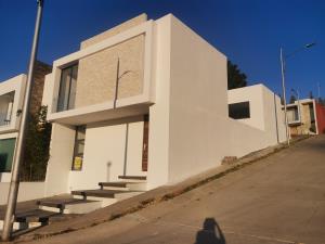 Casa en venta en Montaña Monarca I, Morelia — foto 3 de 11