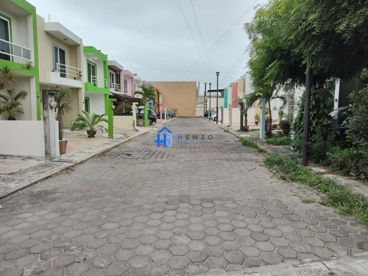 Casa en venta en Lomas de Rio Medio, Veracruz — foto 1 de 4