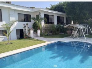 Casa en venta en Las Fincas de Tequesquitengo, Jojutla — foto 2 de 23