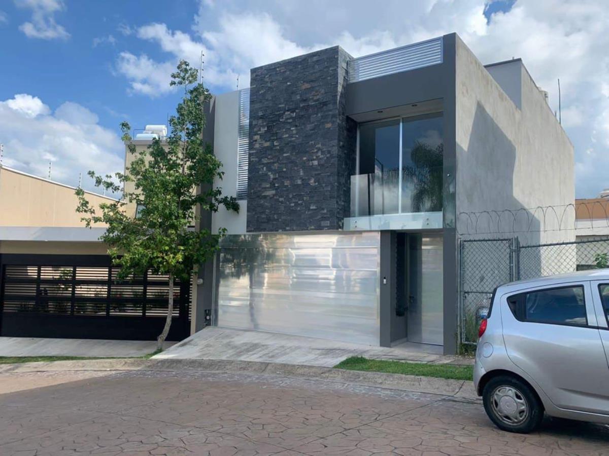 Casa en venta en Residencial Las Cumbres, Xalapa — foto 1 de 24