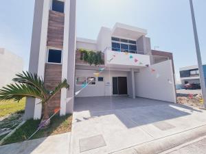 Casa en venta en Lomas de la Rioja, Alvarado — foto 2 de 20