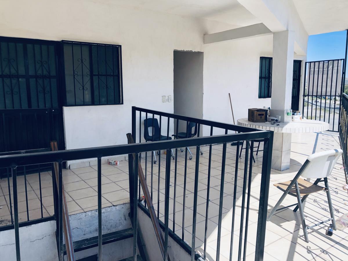 Casa en venta en Elíseo Mendoza Berrueto, Parras — foto 1 de 19