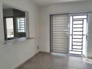 Casa en renta en Lomas del Valle II, Ramos Arizpe — foto 3 de 11