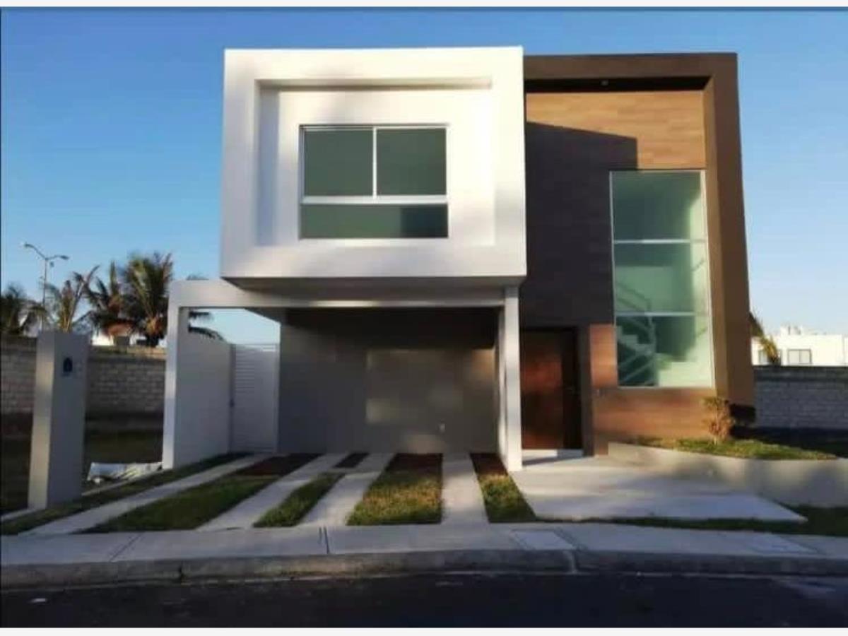 Casa en renta en Lomas de la Rioja, Alvarado — foto 1 de 10