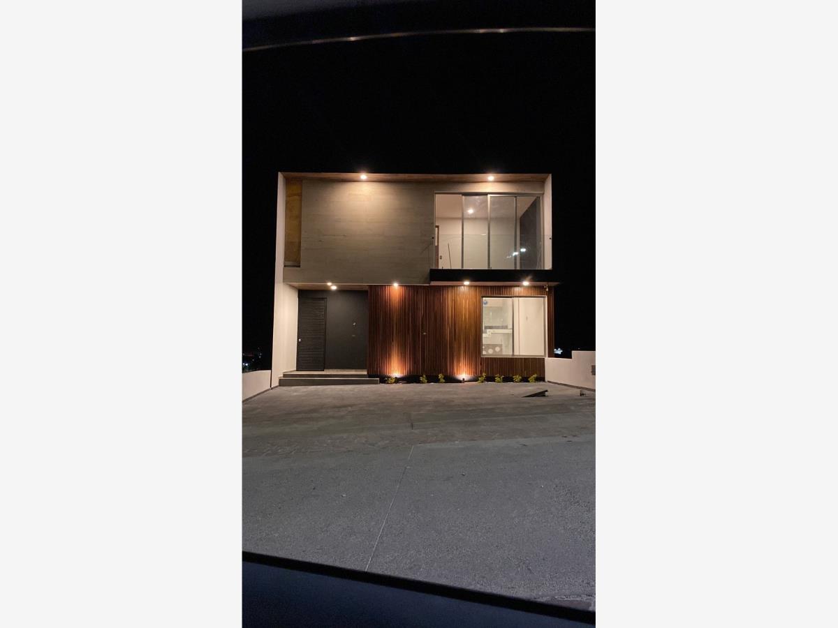 Casa en venta en Bosque Monarca, Morelia — foto 1 de 25