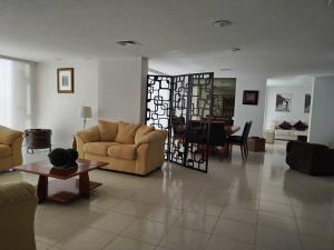 Departamento en renta en Villas de Irapuato, Irapuato — foto 3 de 17